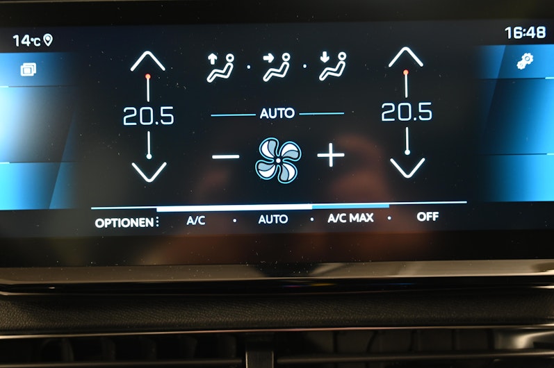 Vehicle image PEUGEOT 3008