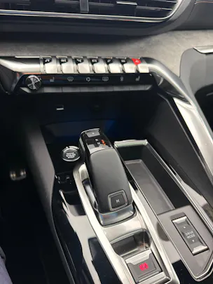 PEUGEOT 3008 1.2 PureTech GT Pack