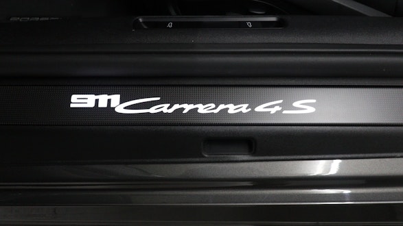 PORSCHE 911 Coupé 3.0 Carrera 4S PDK 3