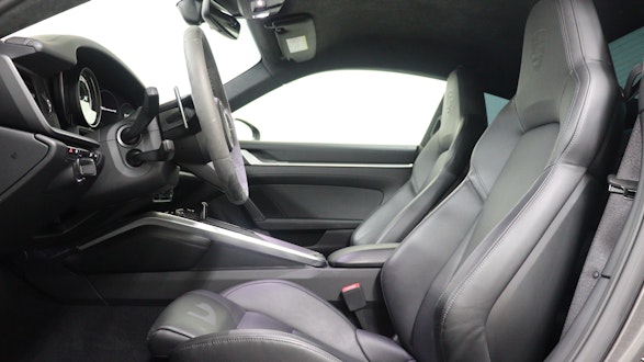 PORSCHE 911 Coupé 3.0 Carrera 4S PDK 2