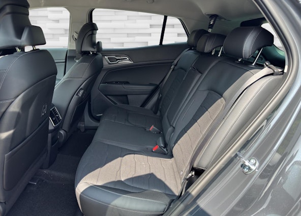 Vehicle image 5 Vehicle image 5