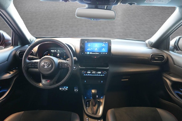 Vehicle image 8