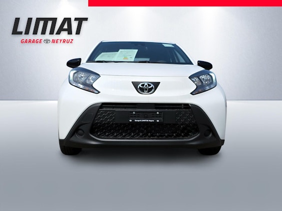 Vehicle image 8 Vehicle image 8