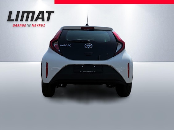 Vehicle image 3 Vehicle image 3