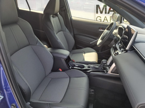 Vehicle image 10 Vehicle image 10