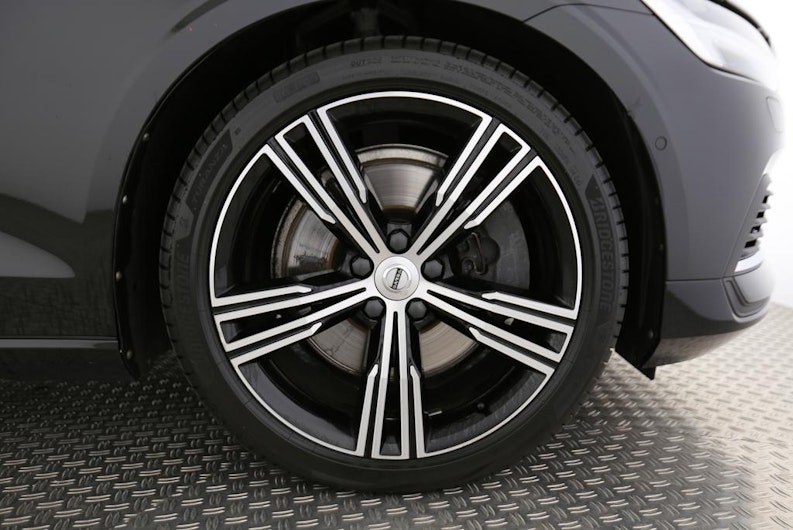 Vehicle image VOLVO V60