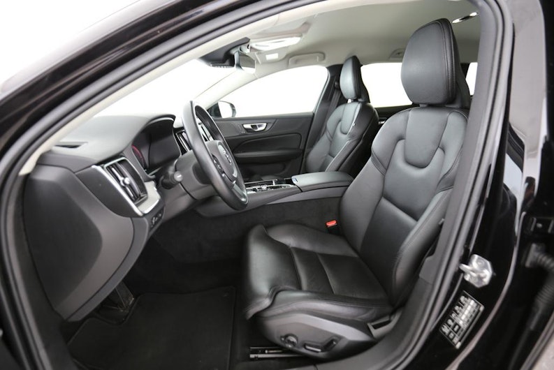 Vehicle image VOLVO V60