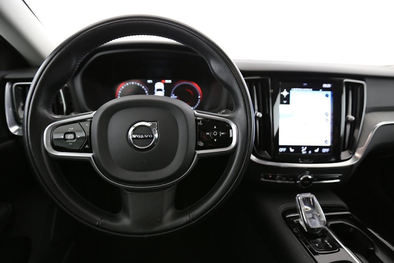 Vehicle image VOLVO V60