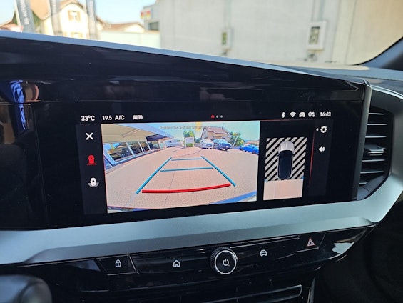 Vehicle image 22