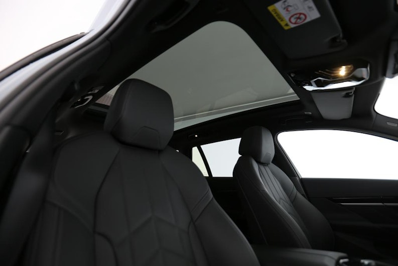 Vehicle image BMW 5 SERIES