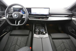 Fahrzeugbild BMW 520d xDrive Touring