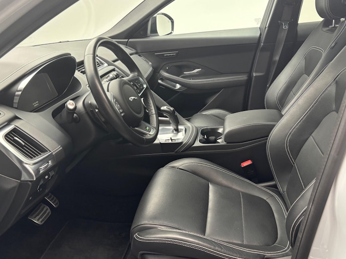 Vehicle image JAGUAR E-PACE