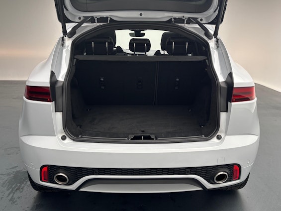 Vehicle image 7 Vehicle image 7