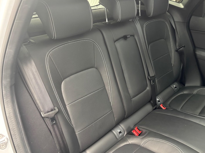 Vehicle image JAGUAR E-PACE