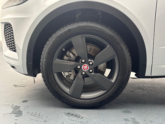 Vehicle image 2 Vehicle image 2