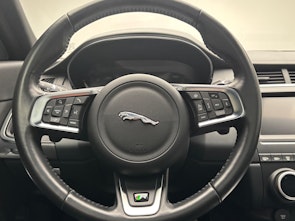 Vehicle image JAGUAR E-Pace 2.0 T 250 R-Dynamic SE AWD