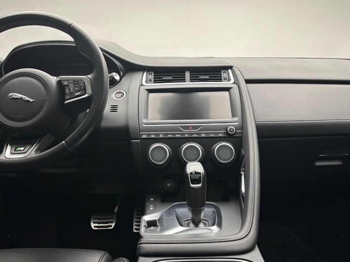 Vehicle image JAGUAR E-PACE