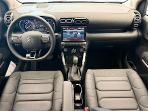 https://vehicle.imgix.net/3909310/26b0654e-5589-459b-bde8-3038f1cab28c.jpg