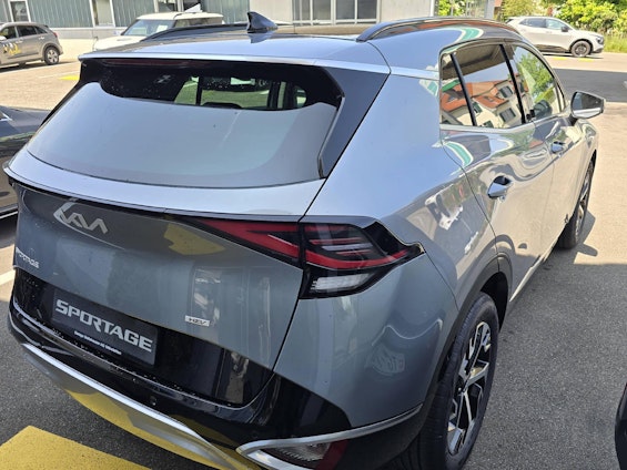 Vehicle image 3 Vehicle image 3