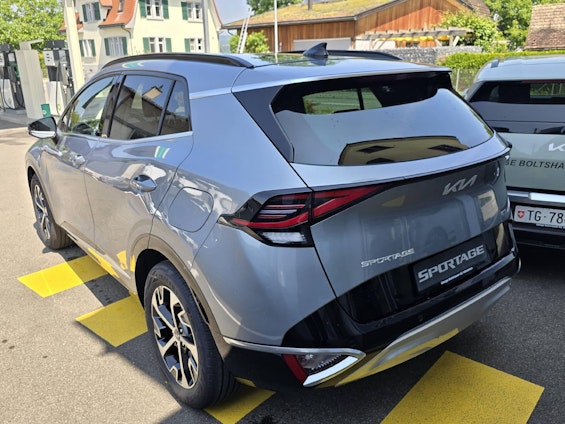 Vehicle image 2 Vehicle image 2