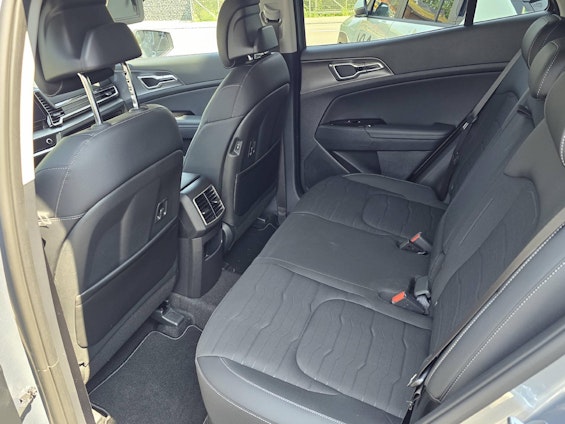 Vehicle image 6 Vehicle image 6