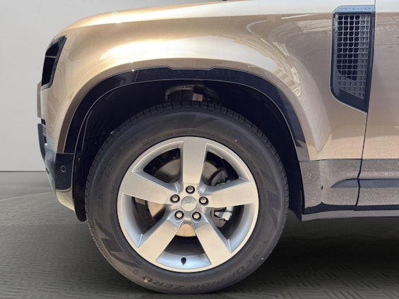 Vehicle image 12 Vehicle image 12