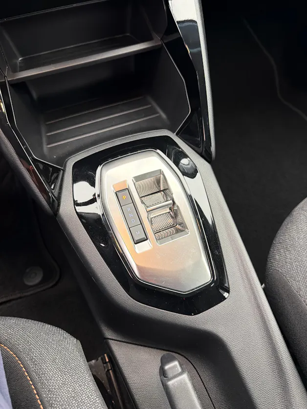 Peugeot 208 1.2 Hybrid Style
