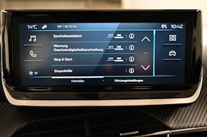 Vehicle image PEUGEOT 208 1.2 Hybrid Style