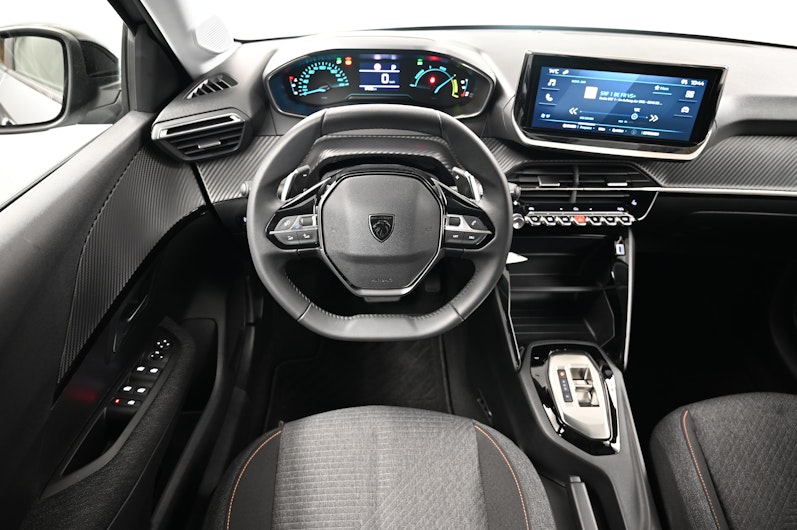 Vehicle image PEUGEOT 208