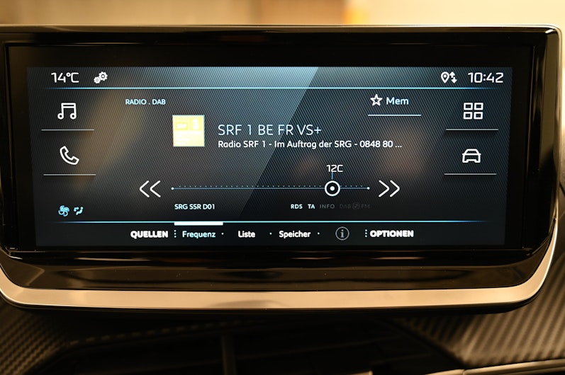 Vehicle image PEUGEOT 208