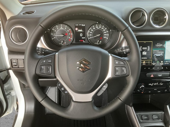 Vehicle image 6 Vehicle image 6