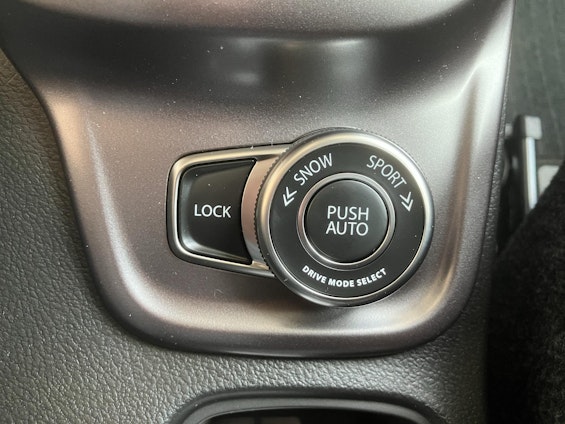 Vehicle image 11 Vehicle image 11