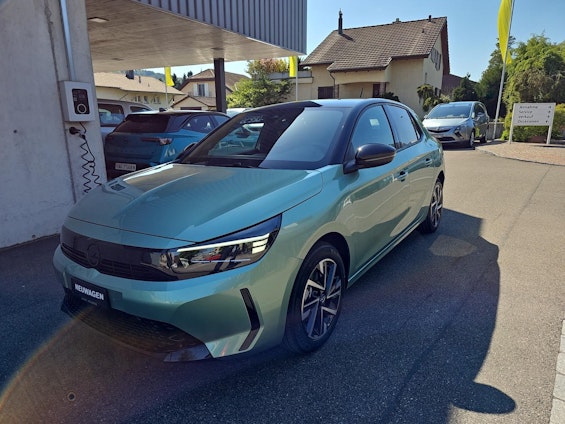 Vehicle image 25