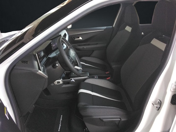 Vehicle image 6 Vehicle image 6