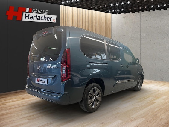 Vehicle image 4 Vehicle image 4