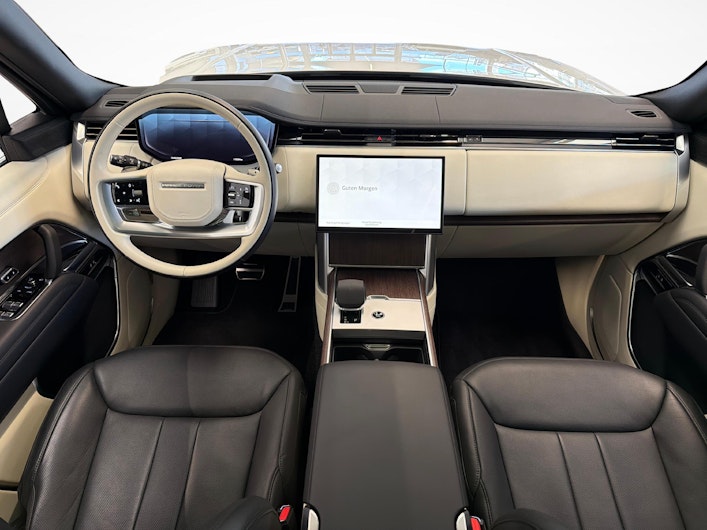 Vehicle image LAND ROVER RANGE ROVER