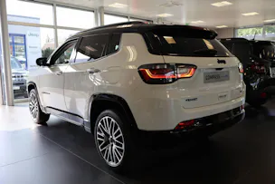 Jeep Compass 1.3 Summit 4xe