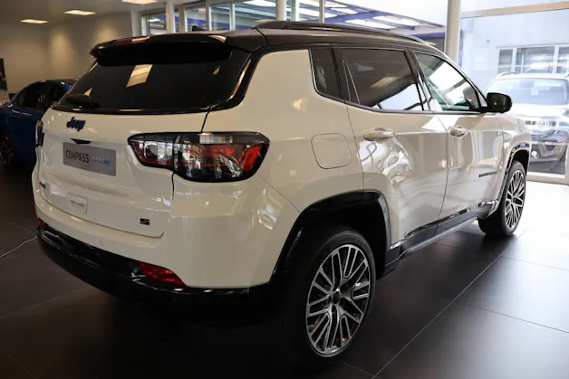 Jeep Compass 1.3 Summit 4xe