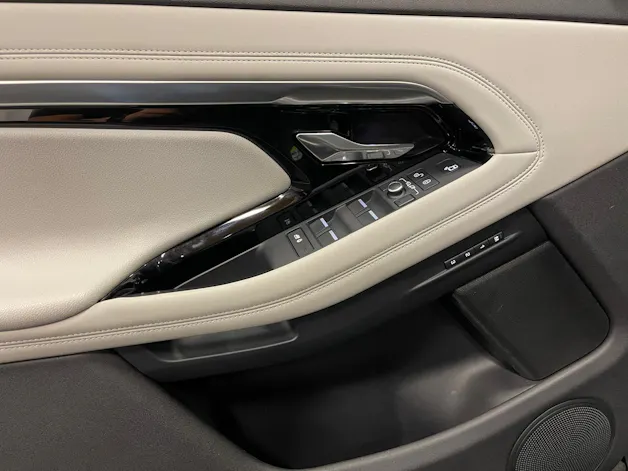 Land Rover Range Rover Evoque 2.0 T 250 First Edition