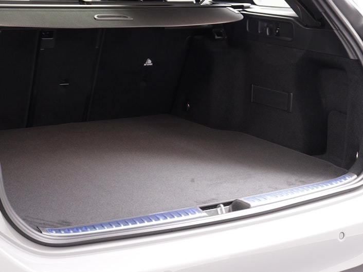 Vehicle image MERCEDES-BENZ C 220