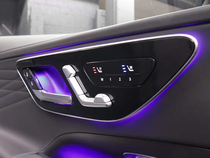 Vehicle image MERCEDES-BENZ C 220