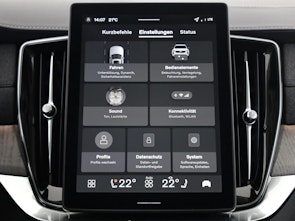 Vehicle image VOLVO XC90 2.0 T8 TE Ultra Dark eAWD