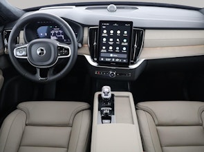 Vehicle image VOLVO XC90 2.0 T8 TE Ultra Dark eAWD