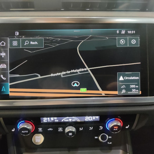 Vehicle image AUDI Q3