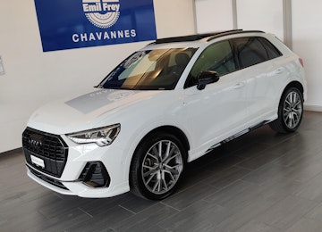 Fahrzeugbild AUDI Q3 2.0 45 TFSI S line quattro S-Tronic Fahrzeugbild AUDI Q3 2.0 45 TFSI S line quattro S-Tronic