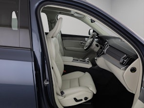 Vehicle image VOLVO XC90 2.0 T8 TE Ultra Dark eAWD