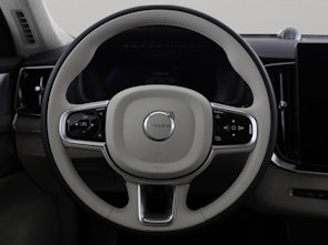 Vehicle image VOLVO XC90 2.0 T8 TE Ultra Dark eAWD