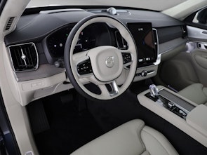 Vehicle image VOLVO XC90 2.0 T8 TE Ultra Dark eAWD
