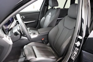 Vehicle image BMW 330d xDrive SAG Touring