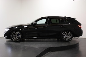 Vehicle image BMW 330d xDrive SAG Touring